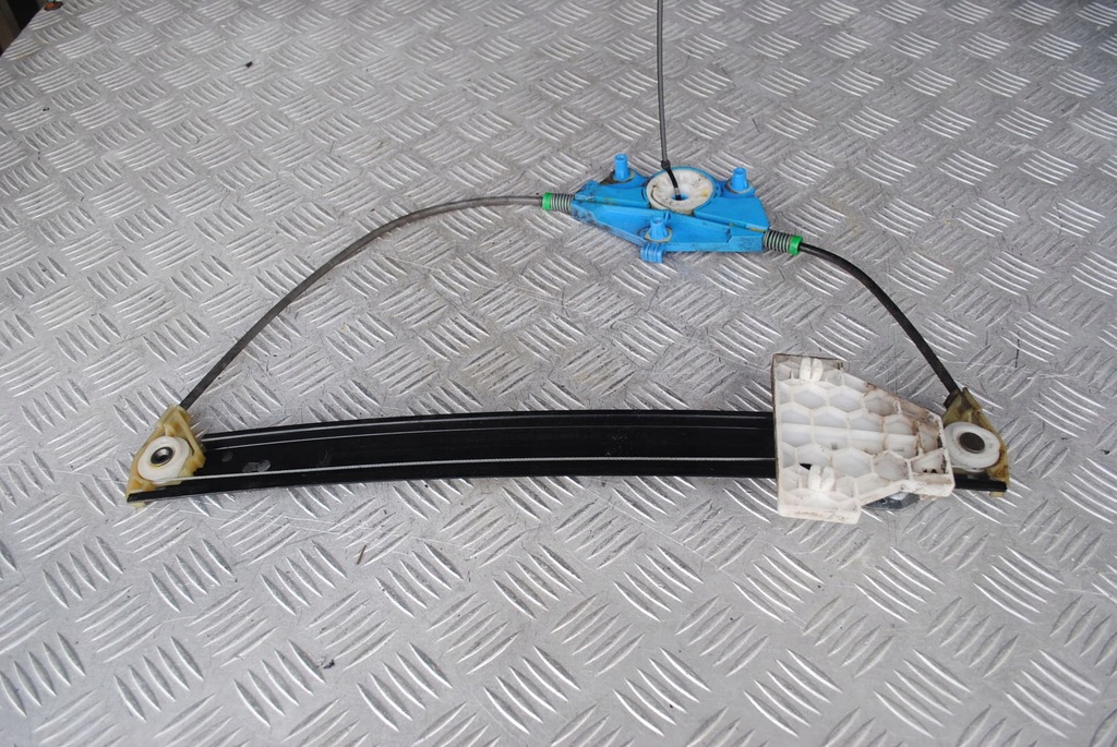 фото №5, Підйомник скло правий задня audi a4 b7 avant