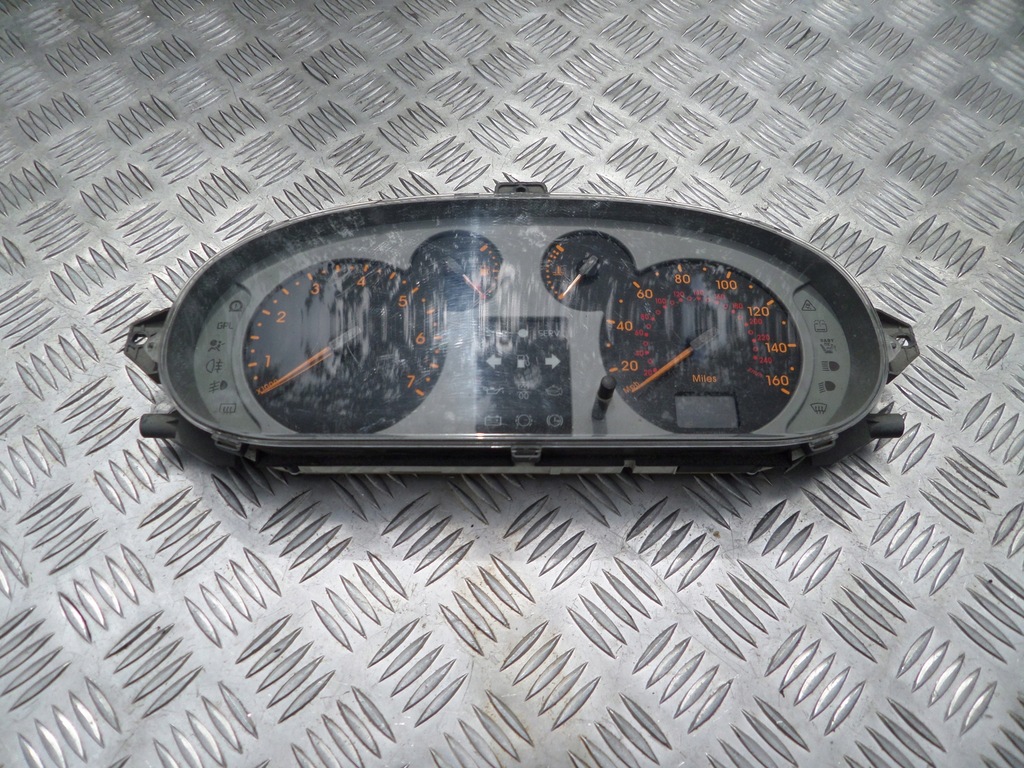 фото №1, Счетчик приборы renault scenic 8200215696 anglik