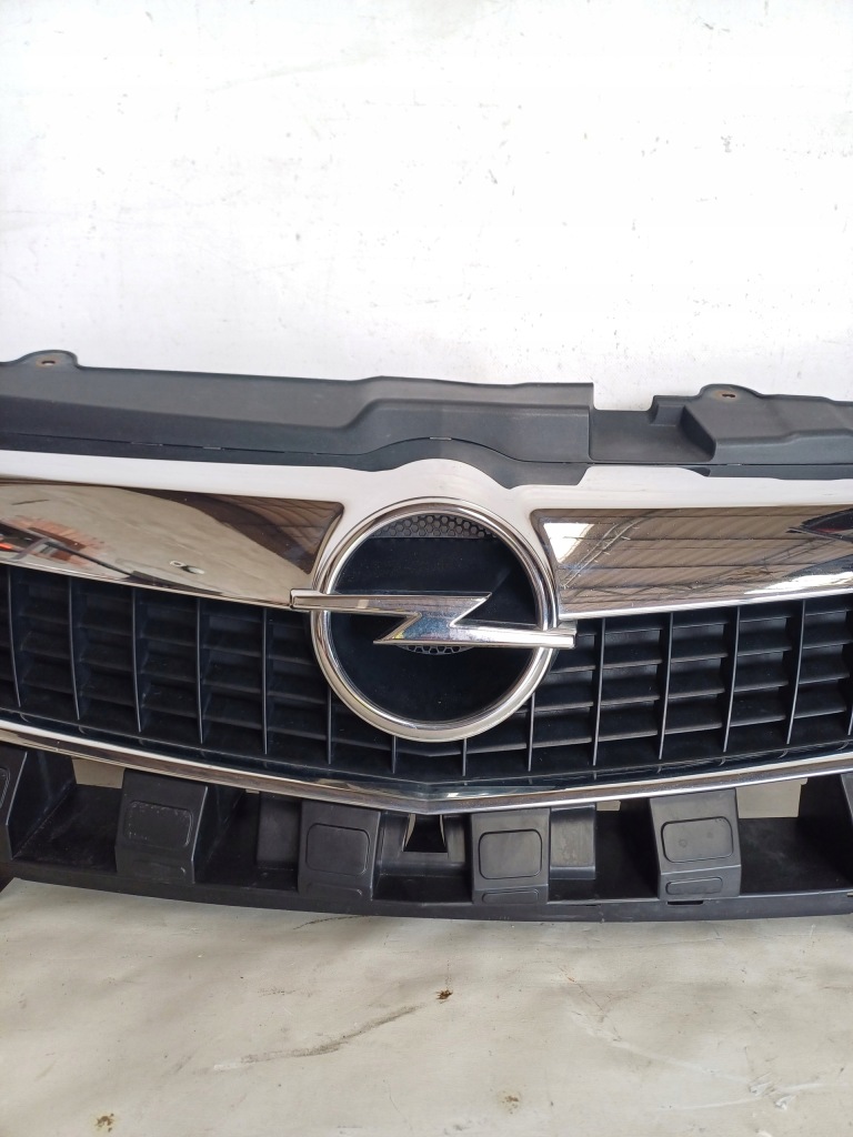 Решётка радиатора решётка радиатора бампера перед opel vectra c lift 05-08 Оригинал