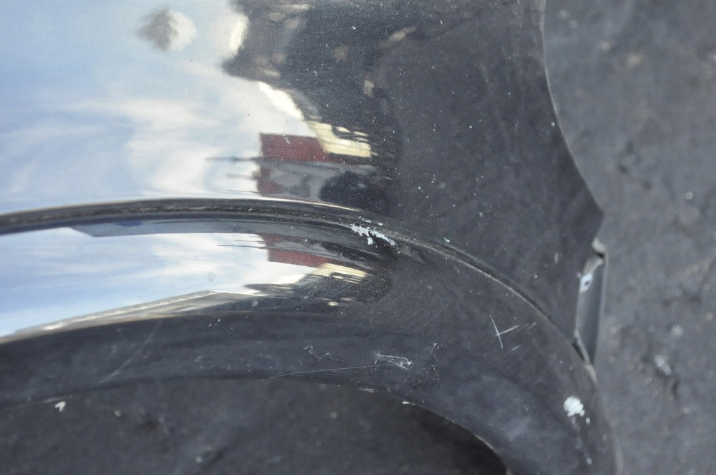 фото №11, Volvo c30 крыло правый перед передний молдинг