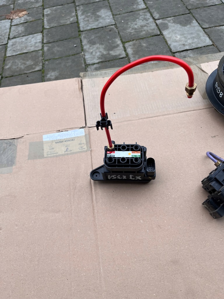 фото №1, Jaguar xj x351 распределитель клапан пневматика