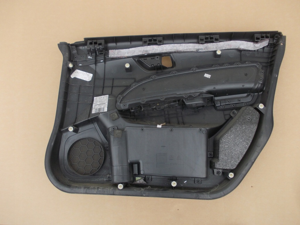 фото №9, Обивка дверь левый перед suzuki swift mk7 5 дверь europa