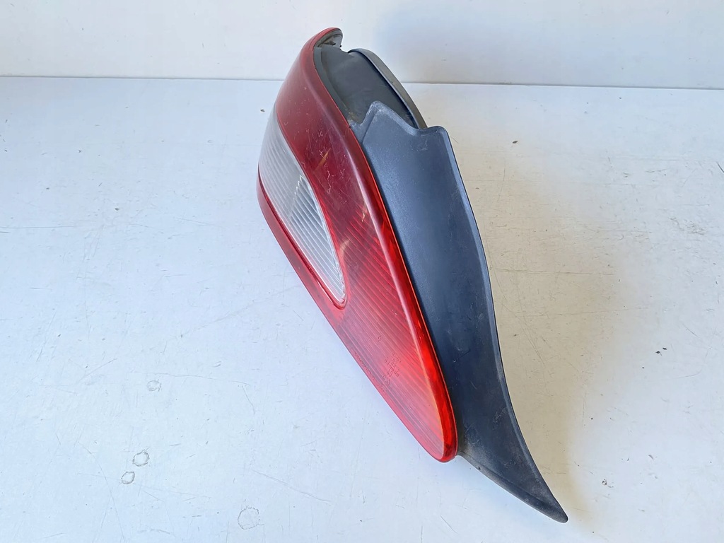 фото №14, Лампа задняя задняя левая peugeot 406 coupe 97-04r