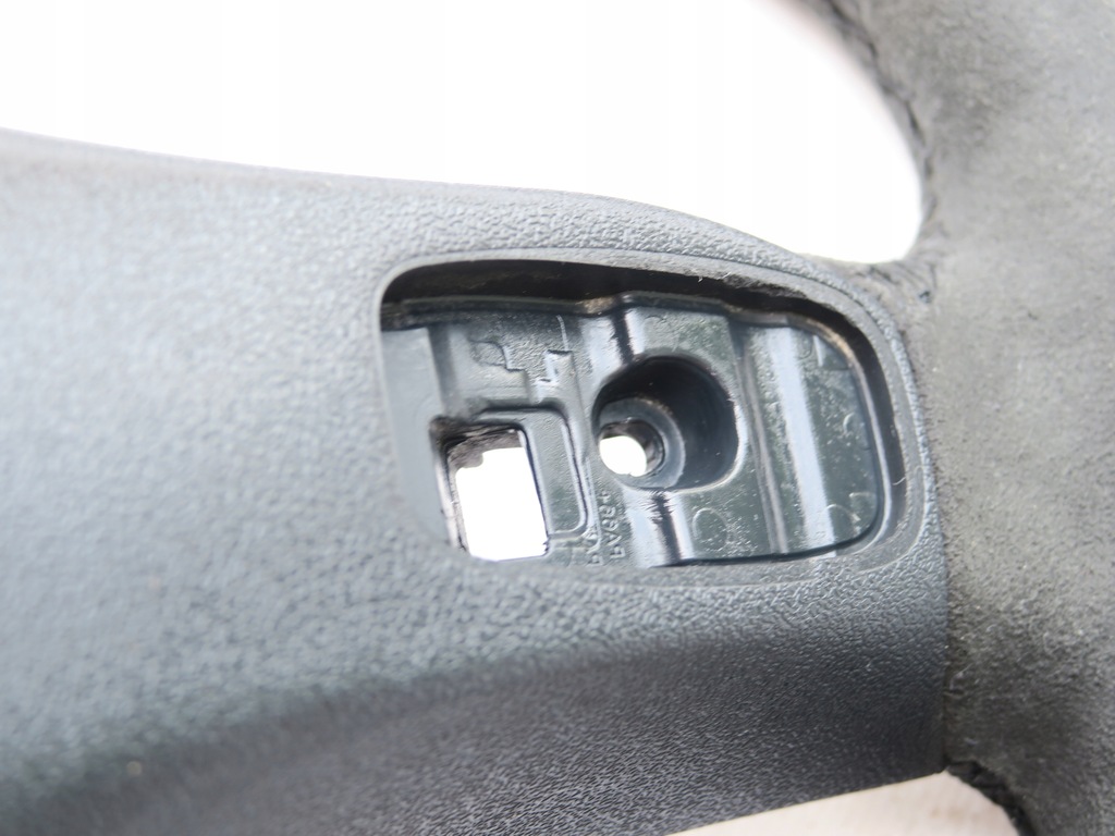 фото №11, Воздуховод alcantara amg mercedes w205 w213 w217