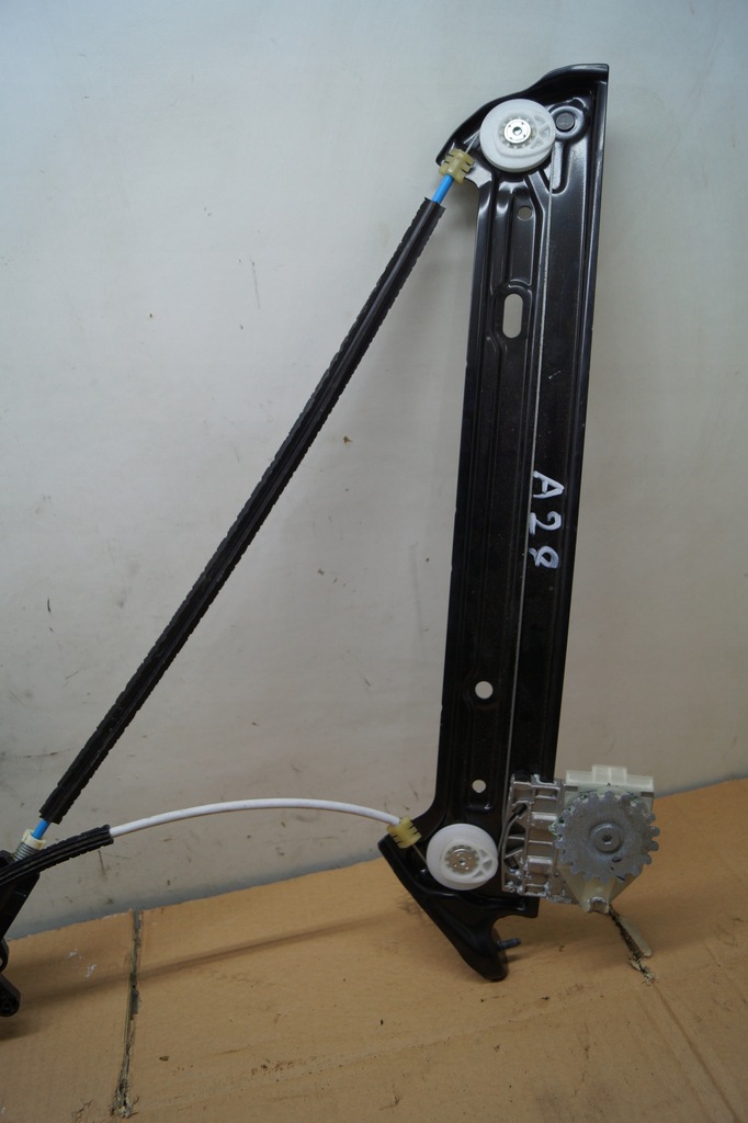 фото №9, Механизм подъемник стекло перед левый bmw 4 f32 f82