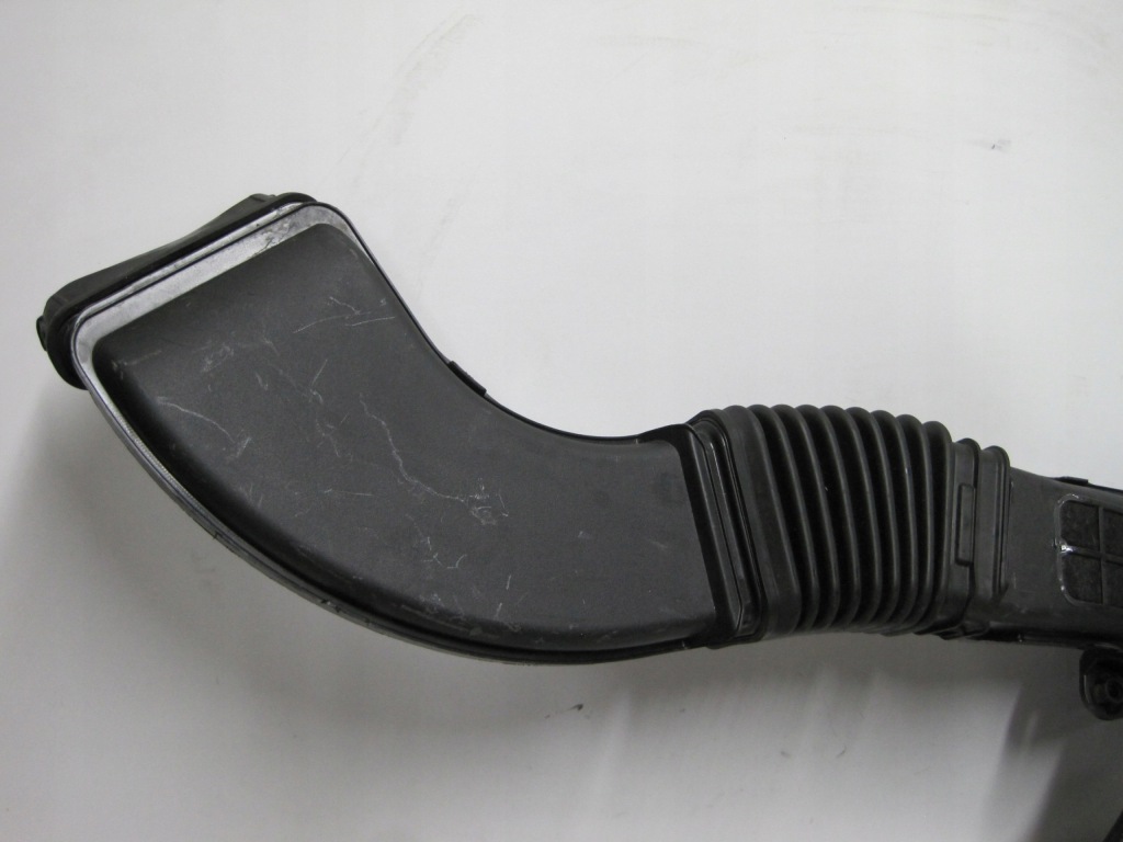 Впуск воздухозаборник труба воздуха renault 165550430r Оригинал