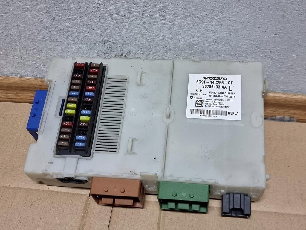 фото №1, Модуль cem volvo s80 ii v70 iii xc70 коробка bsi 30786133