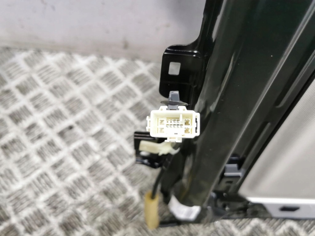 фото №8, Tesla model 3 2022 люк комплект