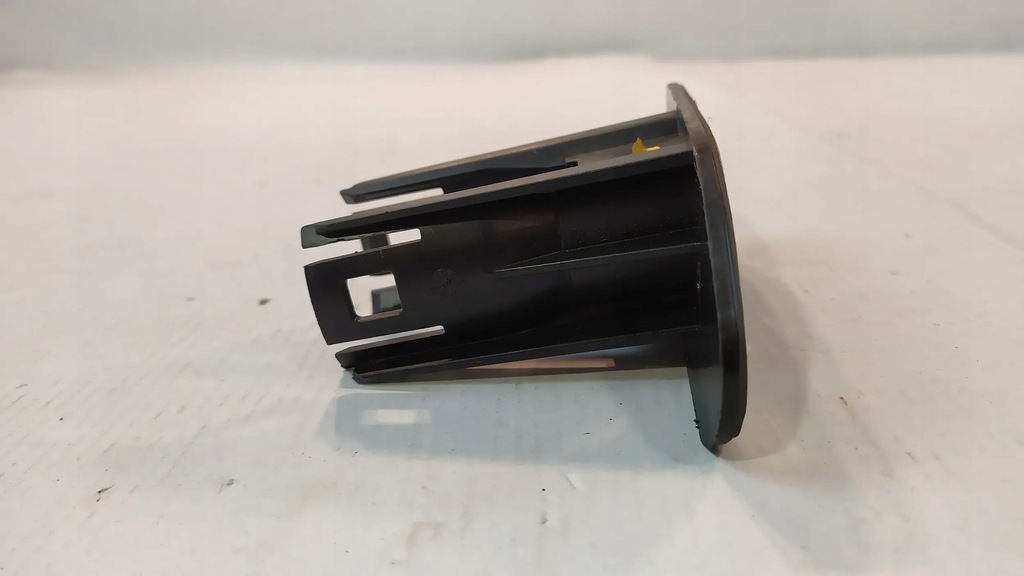 фото №9, Кронштейн розпилювача фара vw scirocco