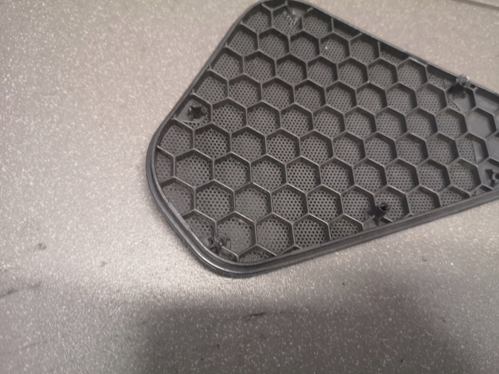 фото №8, Накладка динамика правая audi a3 8l 8l0035420