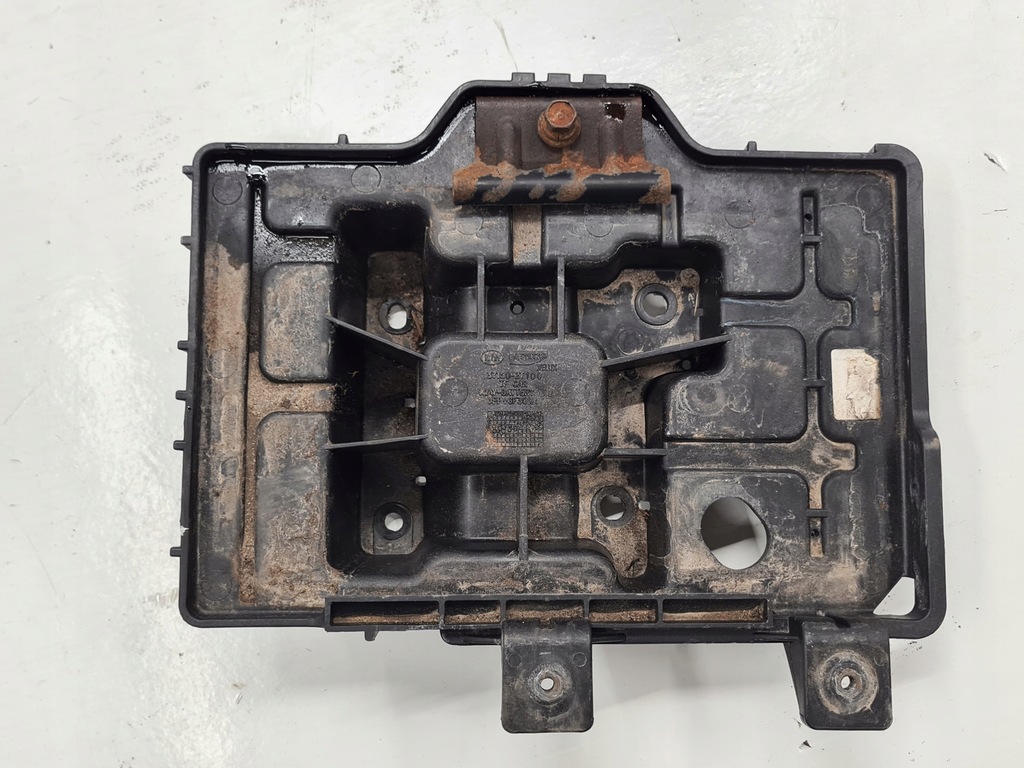 фото №1, Kia optima iii основание аккумулятор 37150-2t100