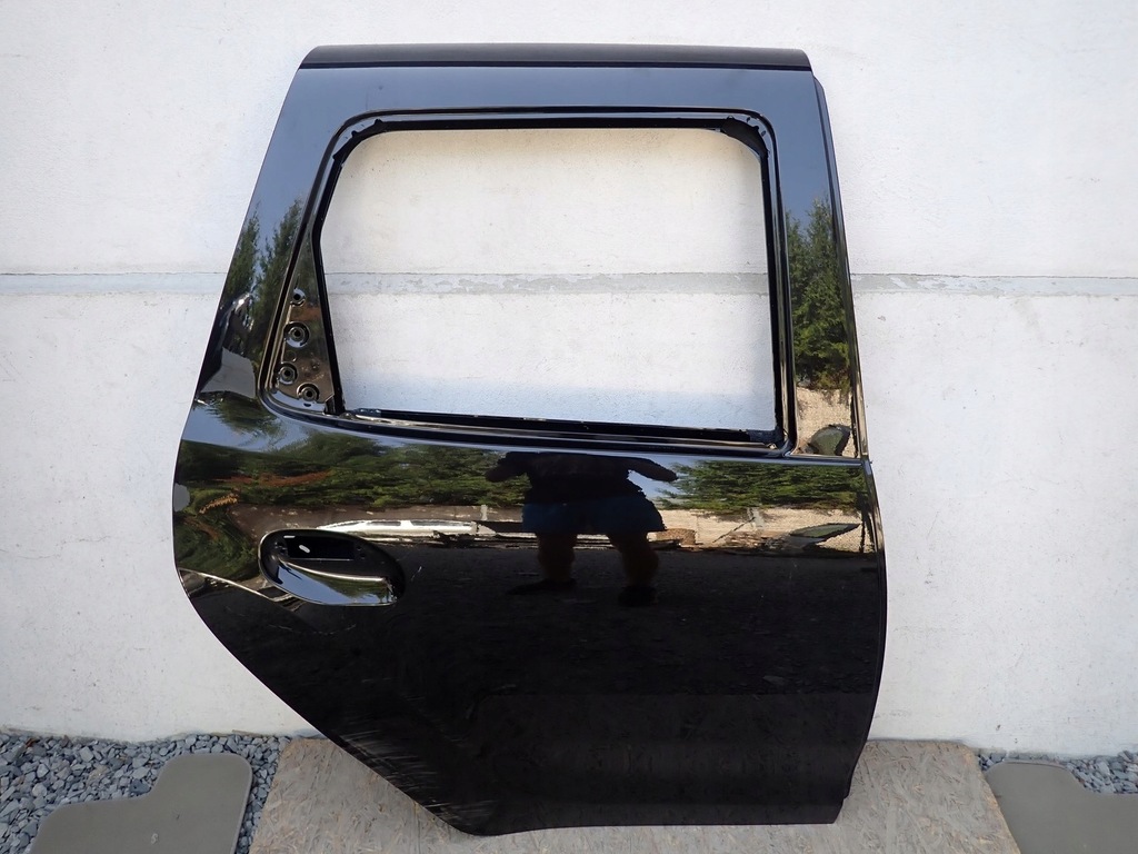 фото №1, Дверь правое задние правый задняя dacia duster 2 ii hm 2017-2024r