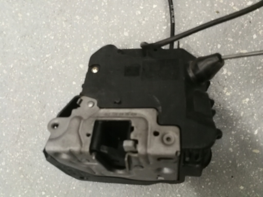 фото №5, Mercedes w203 замок дверь правый перед 2037200435