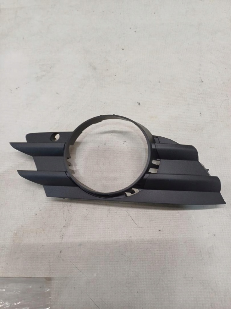 Купить Заглушка бампера 13217348