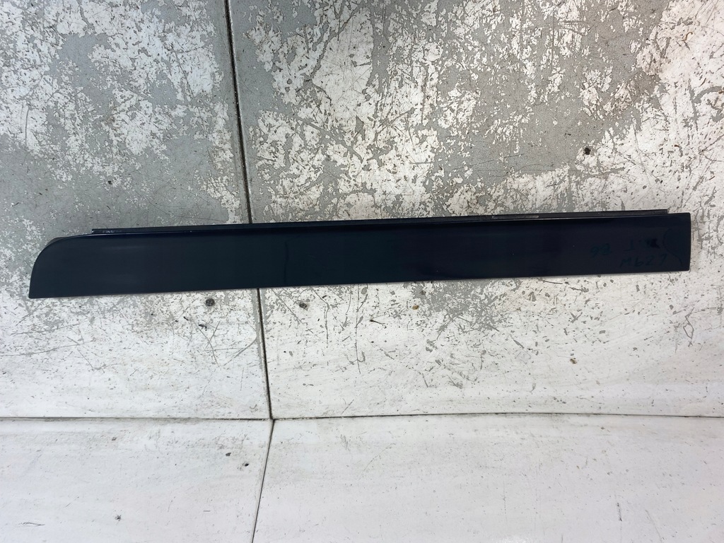 фото №1, Молдинг двері нижня лівий задня audi a4 b6 lz9w