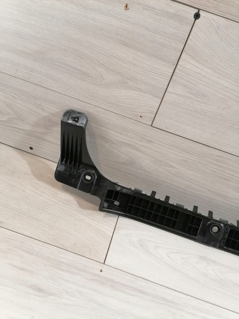 фото №9, Tesla 3 направляющая бампер задняя 1083994-00-g