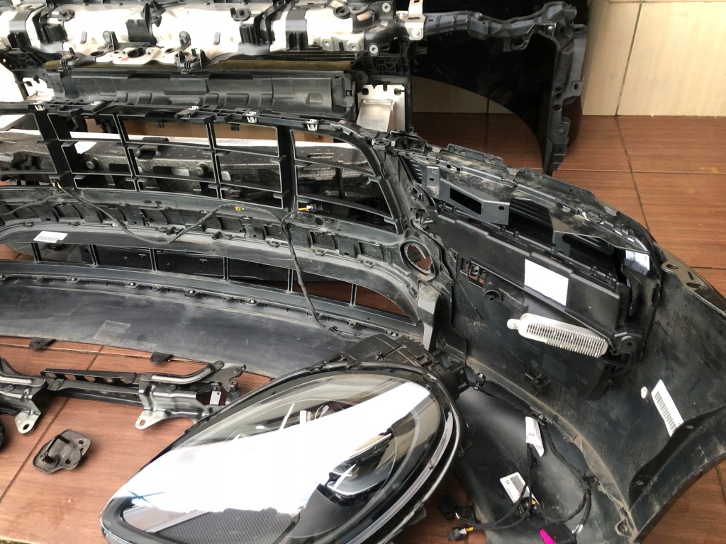 Бампер капот радиатор pas macan 95b gts lift 19- Киев