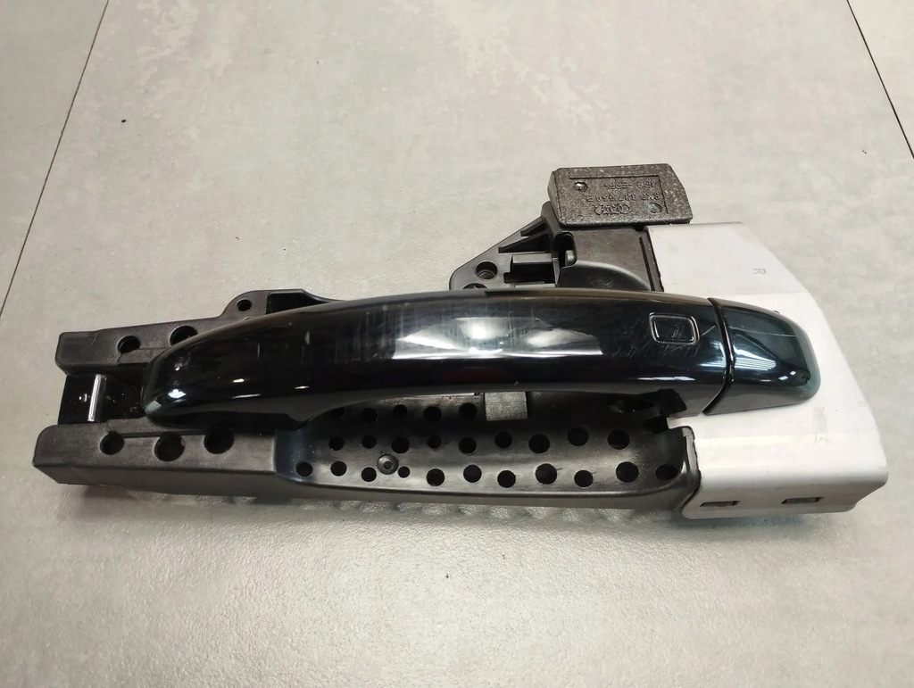 фото №1, Audi a1 8x ручка права ly9b