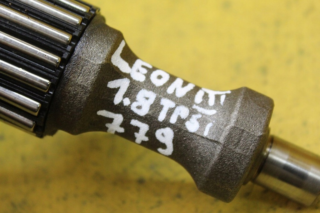 фото №9, Вал балансувальний 06k103333n a4 leon iii 1.8tfsi cjs