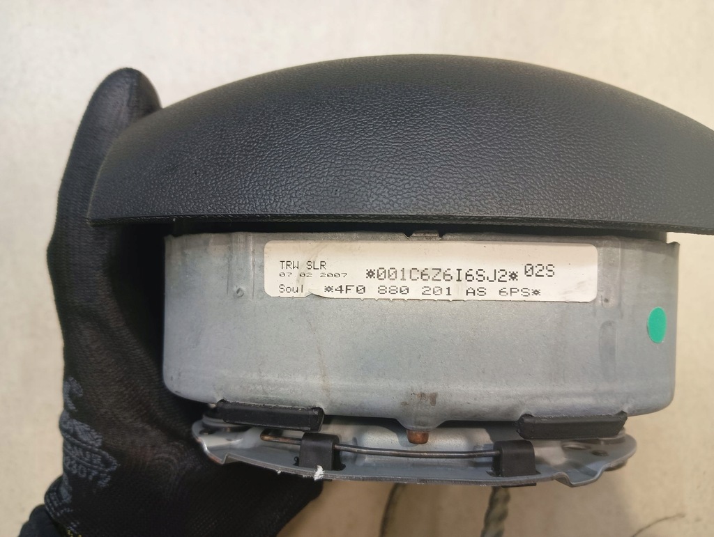 фото №5, Подушка подушка безопасности водителя audi a6 4f0880201