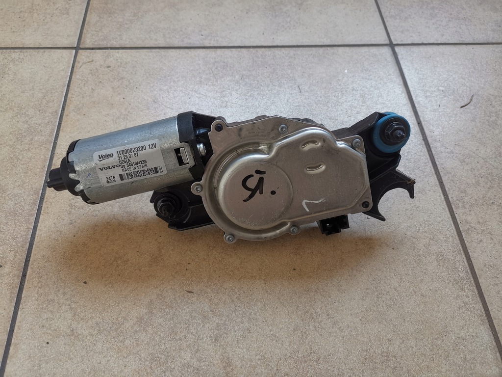 фото №1, Volvo v70 xc70 iii моторчик дворники крышки