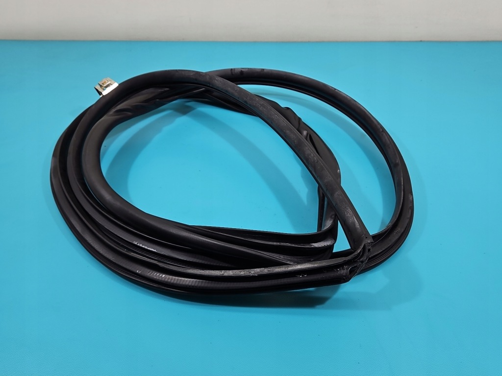 фото №1, Прокладка дверь перед левая toyota corolla e16 e18 13-