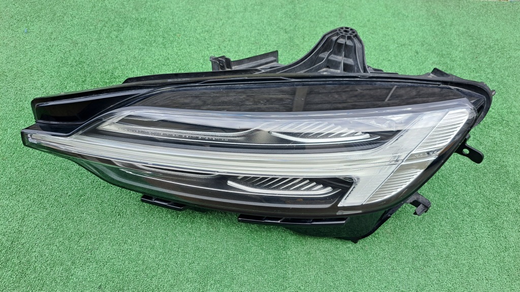 фото №2, Volvo s60 v60 2 ii full led лампа передня