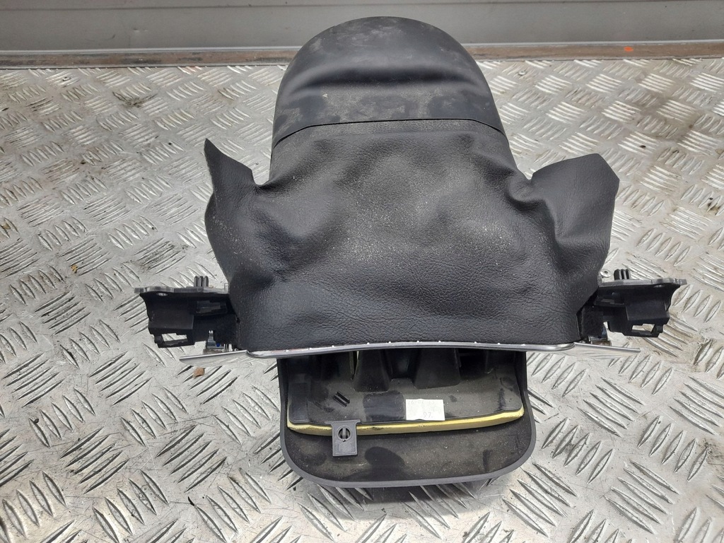 фото №5, Audi a7 s7 4g 2013 перед сторона левая элементы обшивка колонки рулевого