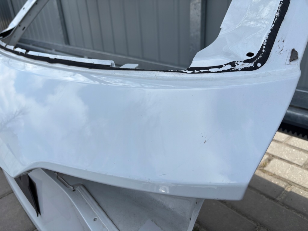 Крышка багажника задний  задняя audi etron 4ke в Украине