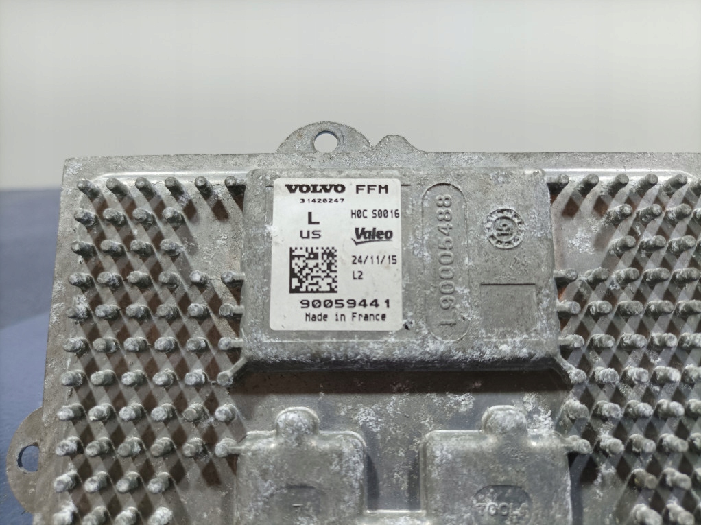 фото №2, Volvo xc90 ii преобразователь модуль лампы led 31420247