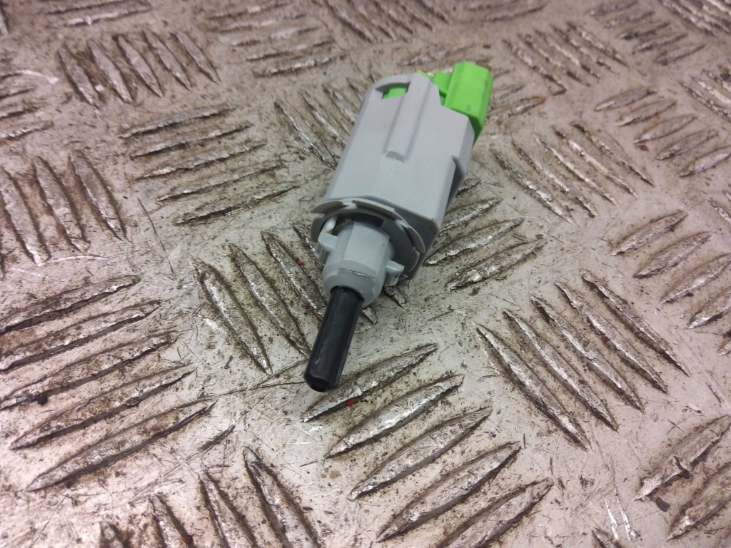 Smart forfour 2 w453 2018 датчик педали тормоза / стоп-сигнал в Украине