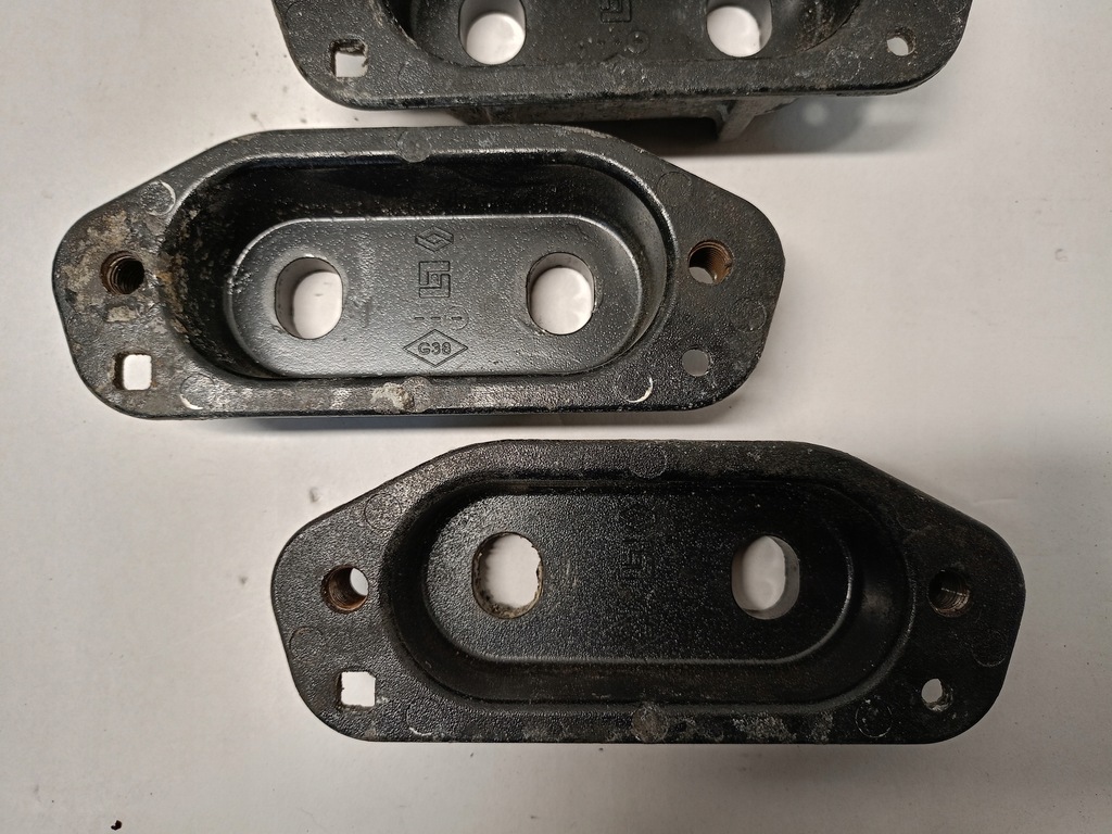 фото №3, Кронштейн кронштейн аккумулятора renault zoe