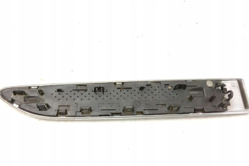 фото №7, Молдинг заднего правого крыла jaguar xe x760 gx7m280b10aa 2.0l дизель