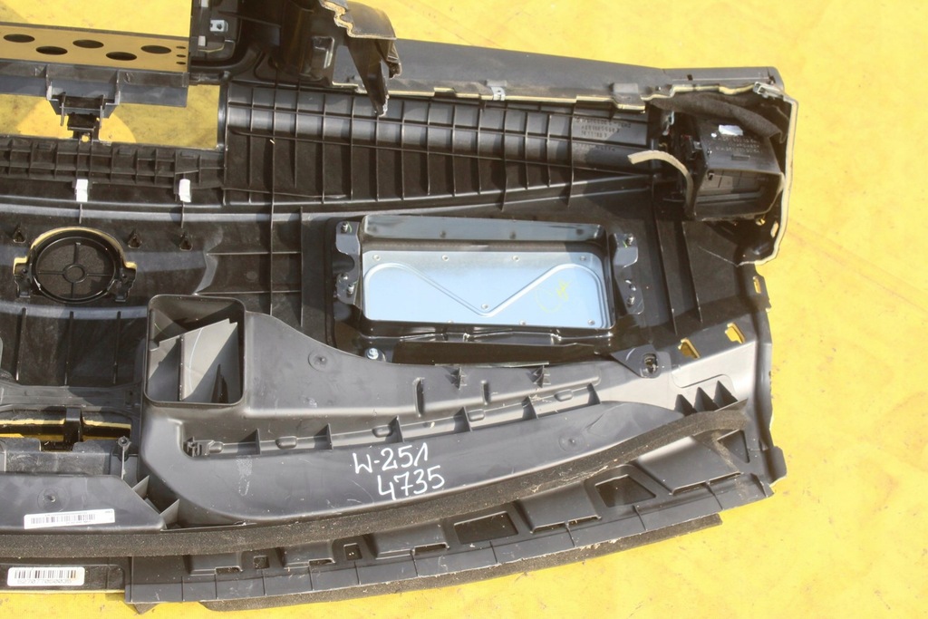 фото №10, Панель приладів приладова консоль w251 r-klasa a2516800587