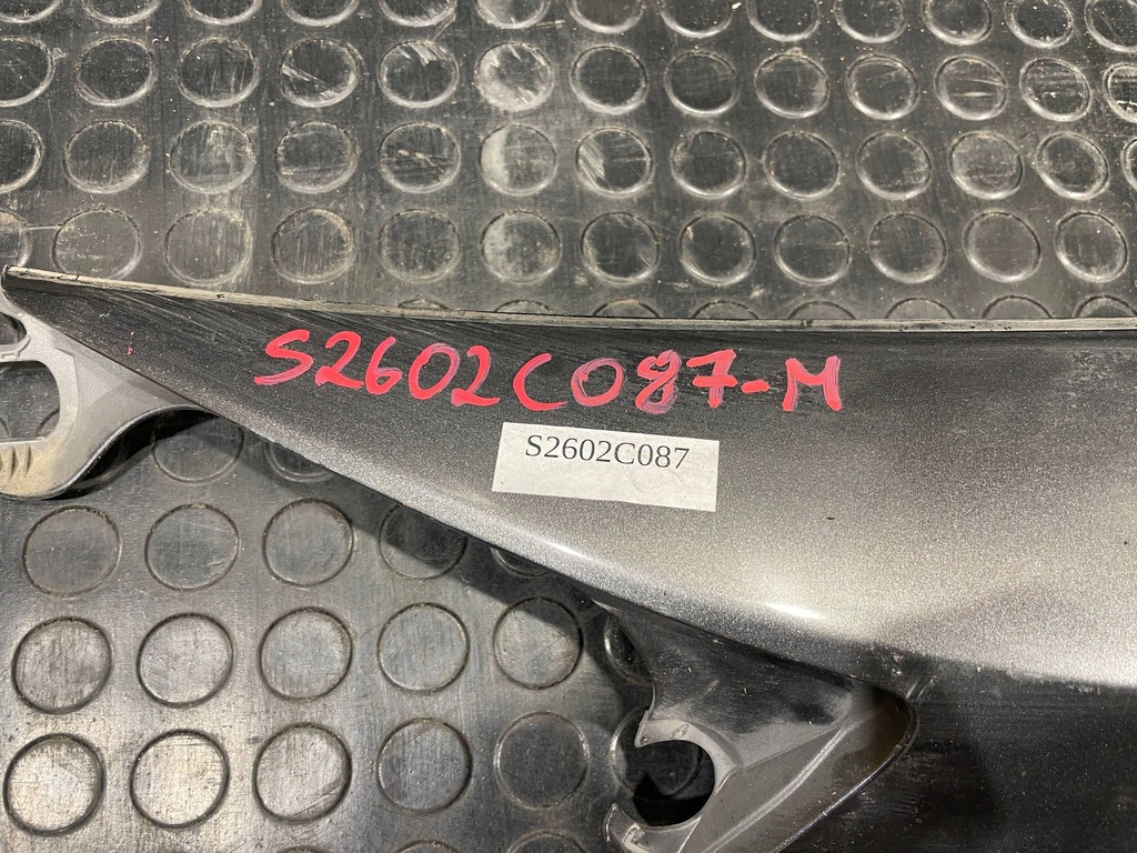 фото №10, Toyota rav4 rav-4 iv 4 xa40 12-15 молдинг накладка кришки багажника