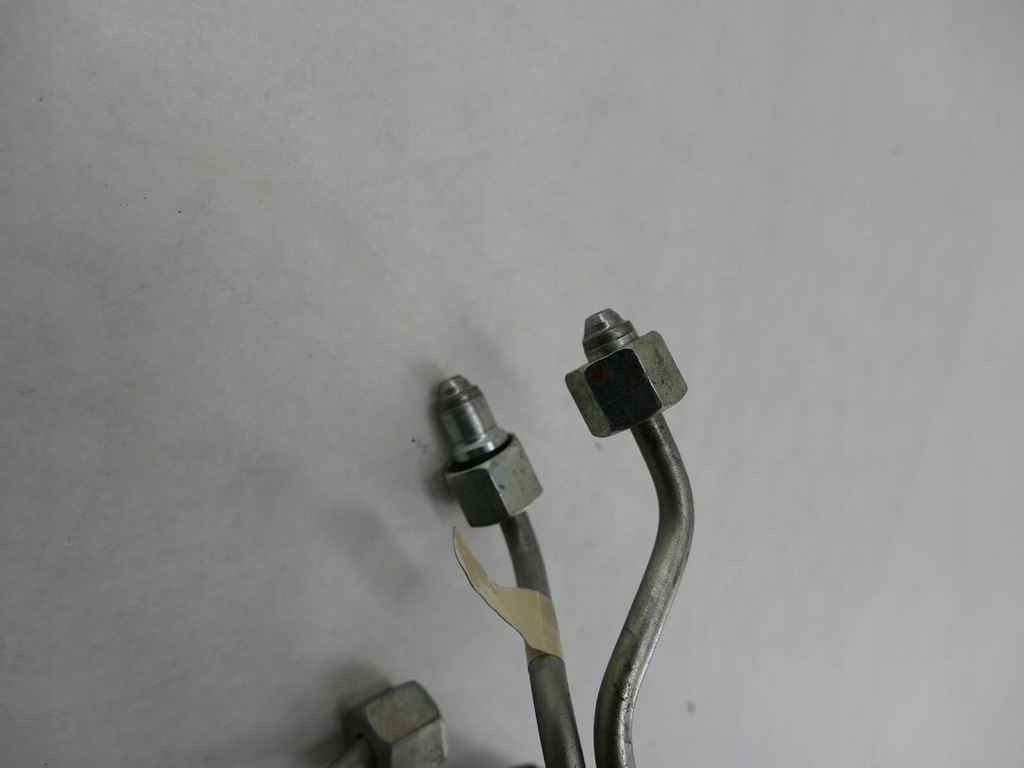 фото №4, Jaguar xf x250 3.0 tdv6 шланг топлива топливный