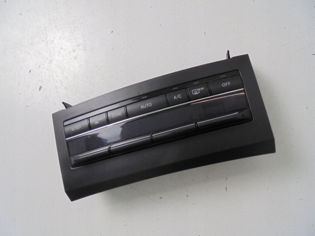 фото №1, Панель кондиционера mercedes e-klasa coupe w207 2010 r