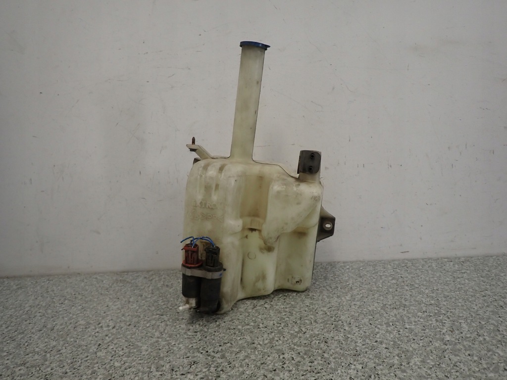 фото №1, Toyota avensis t22 97- бачок омивача