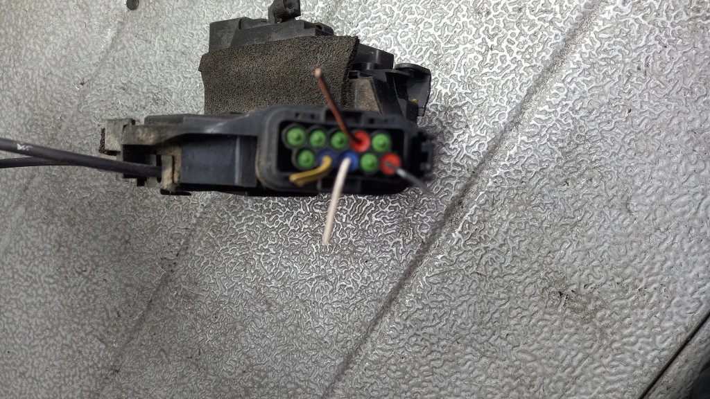 фото №5, Замок левый задняя mazda 3 bk 1.6b 05r