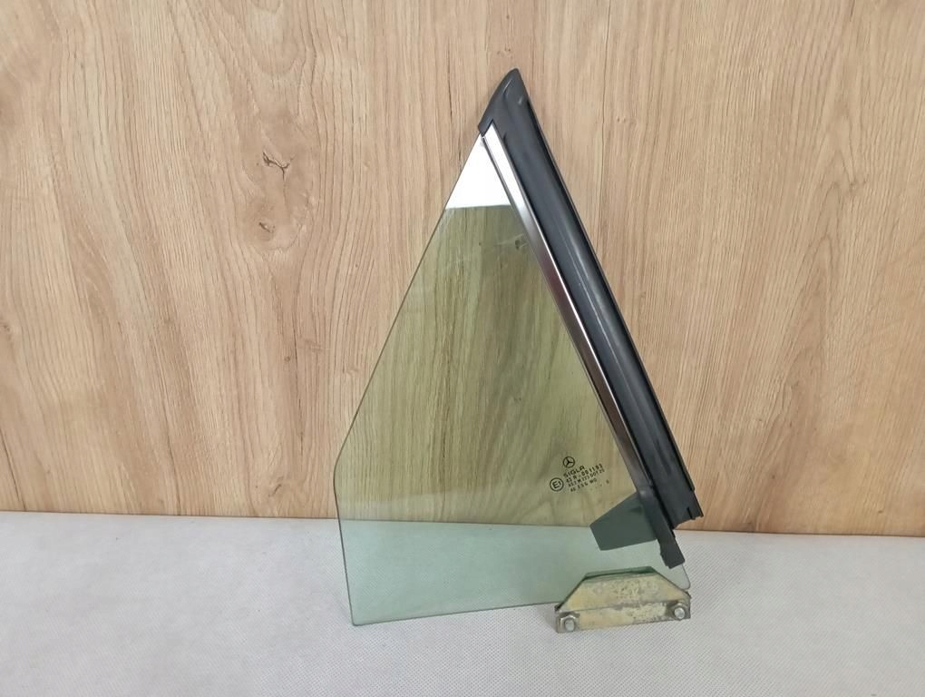 фото №1, Mercedes slk r170 lift стекло правая боковая задняя задняя sigla