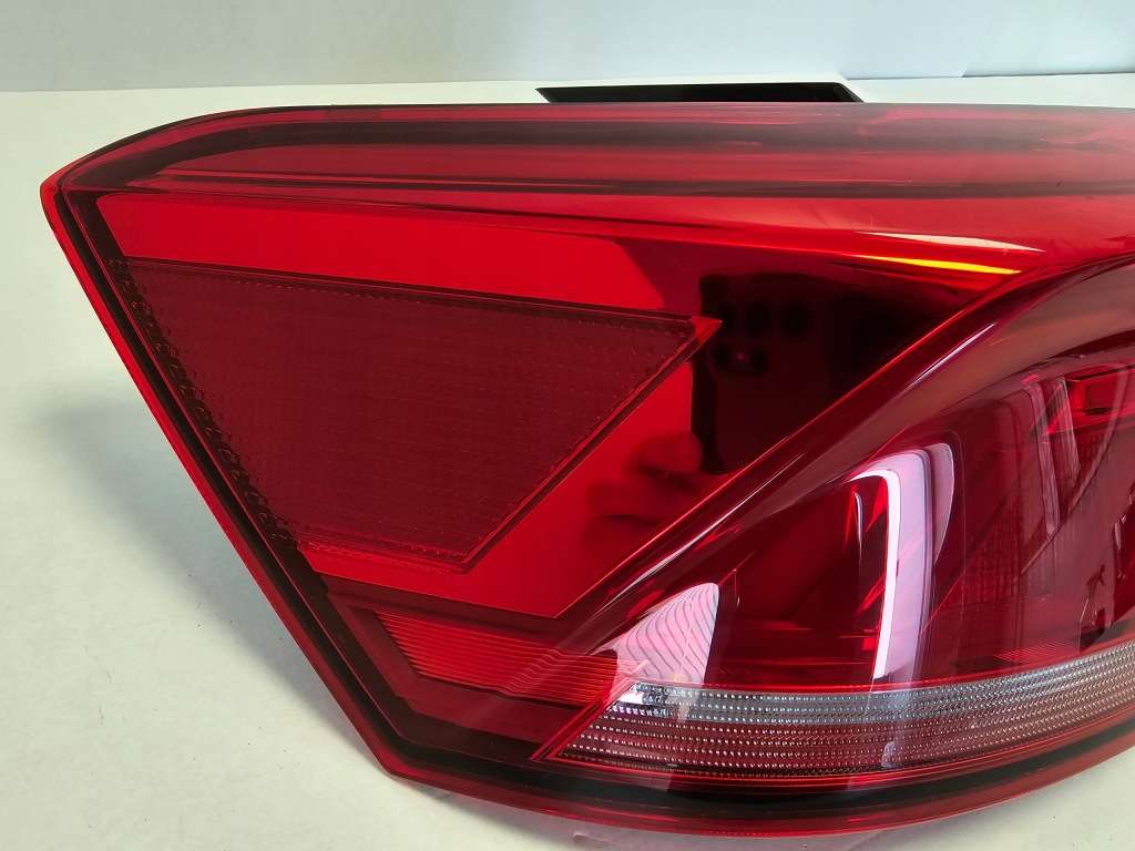 фото №4, Vw t-roc лампа левый задняя задняя левая oem 2ga945095