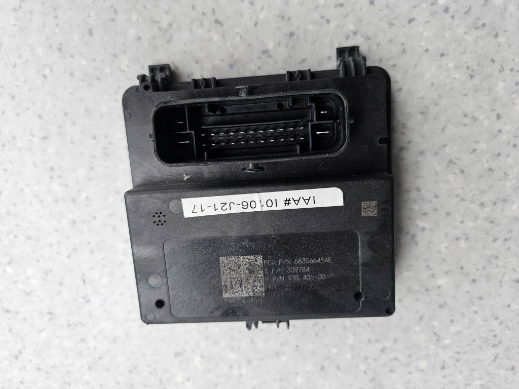 Купить Jeep grand cherokee wl модуль блок управления крышки багажника 68356645ae
