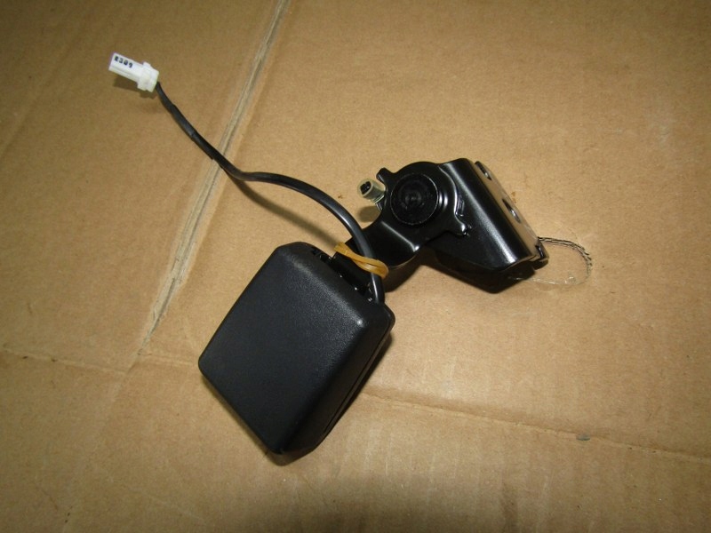 фото №2, Kia ceed iii кліпса замок поперечина ременів задня задня