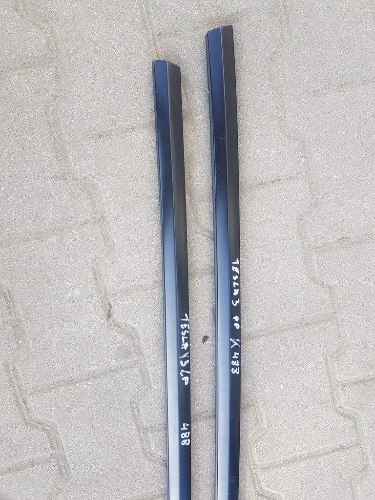 фото №2, Tesla 3 накладки двері правий перед i лівий перед