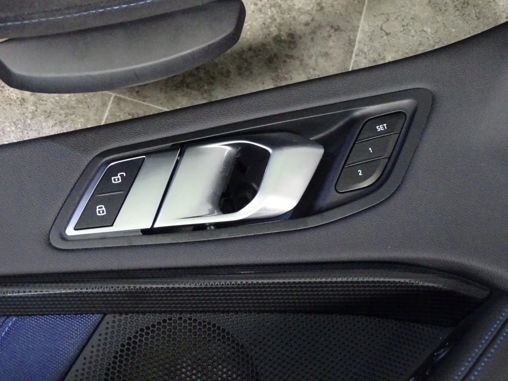 фото №13, Bmw f40 сиденья заднее сиденье обшивки туннель середина салон m performance alcantara