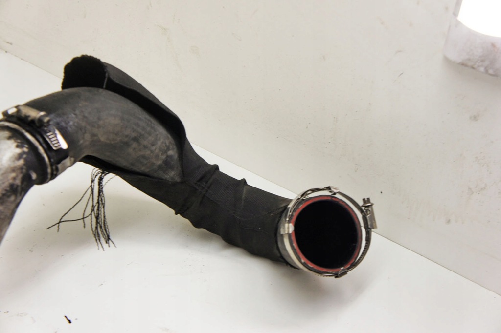 фото №2, Mb334 audi a6 c7 3.0tdi труба воздухозаборник