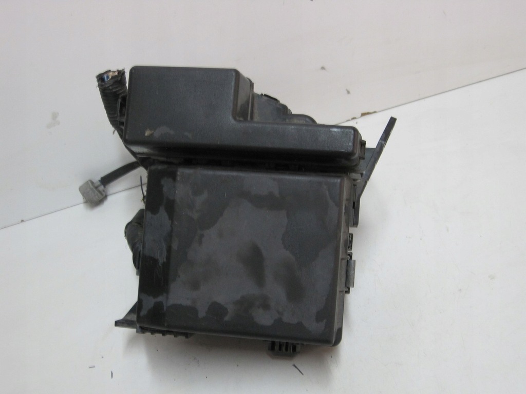 фото №1, Коробка предохранителей mitsubishi grandis 07r 50404-0125