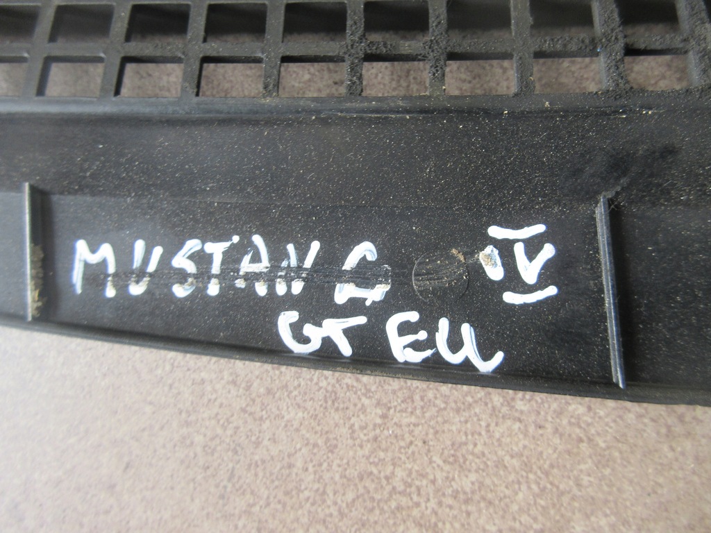 фото №8, Жабо молдинг жабо mustang iv gt 93-99 eu