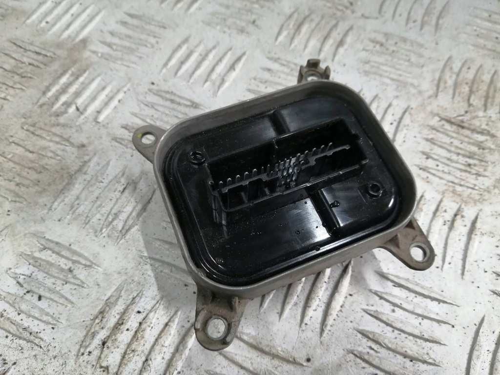 фото №1, Tesla model 3 модуль led преобразователь p1532925-02-c