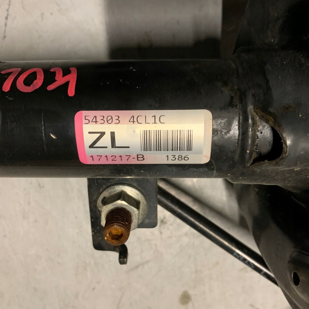 фото №16, Renault koleos ii x-trail 1.3 tce права поворотний кулак амортизатор 543024cl1c